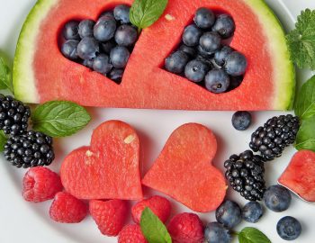 How You Eat Fruit Matters for Your Teeth