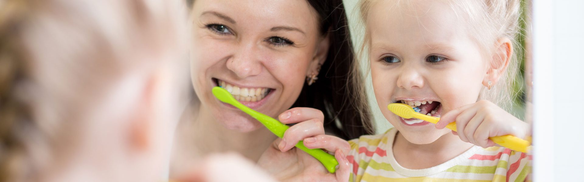 Teaching Kids to Brush their Teeth